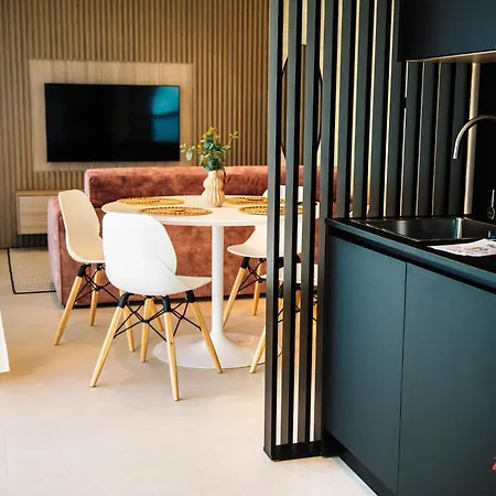 Sky-high Luxury At Zaha Hadid's Mercury Towers Daire Saint Julian's