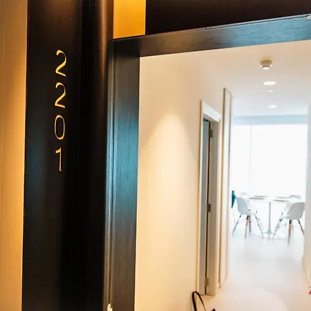 Sky-high Luxury At Zaha Hadid's Mercury Towers Daire *